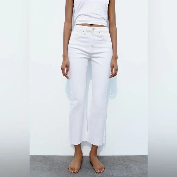 Women's Black Jeans - Picture 9 of 16